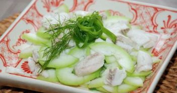 Cách làm bầu xào cá lóc ngon ngọt mắt dùng góp phần vào làm phong phú bữa ăn gia đình Cách làm bầu xào cá lóc ngon ngọt mắt dùng góp phần vào làm phong phú bữa ăn gia đình 4