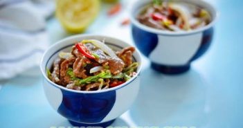 Cách làm salade bò chua cay kiểu thái ngon vào ngày cuối tuần cho gia đình ăn mê say Cách làm salade bò chua cay kiểu thái ngon vào ngày cuối tuần cho gia đình ăn mê say 3