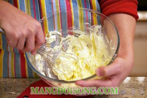 Cách làm bánh bông lan bơ (cake) ngon ơi là ngon 2