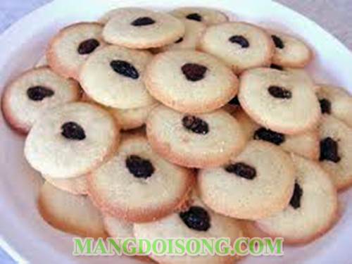Cách làm bánh đồng tiền nhân nho ngon như mua ở hiệu bánh 4