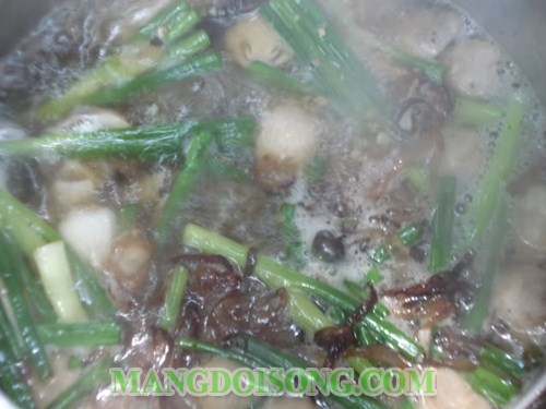CÁCH LÀM BAO TỬ HẦM TIÊU XANH THƠM NỒNG ĐÚNG ĐIỆU 3