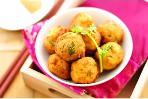 CÁCH LÀM CÁ VIÊN CHIÊN CHAY NGON ĐÁO ĐỂ 4