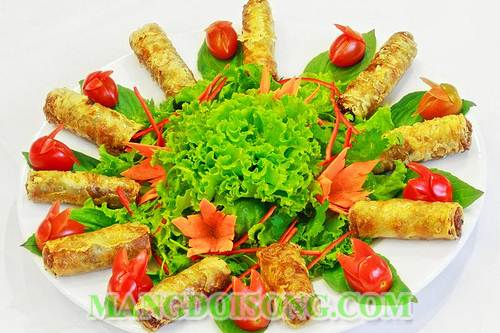 CÁCH LÀM CHẢ GIÒ MỰC THƠM NGON GIÒN GIÒN CÒN LẠ MIỆNG NỮA 4