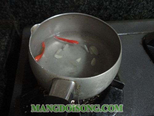 Cách làm chân gà muối tỏi ớt chua cay lạ miệng cho ngày tết 3