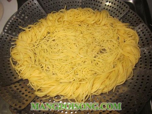 CÁCH LÀM CHIM CÚT CHIÊN BƠ MẬT ONG THƠM NGON MAY MẮN CHO DỊP NOEL VÀ NĂM MỚI 4