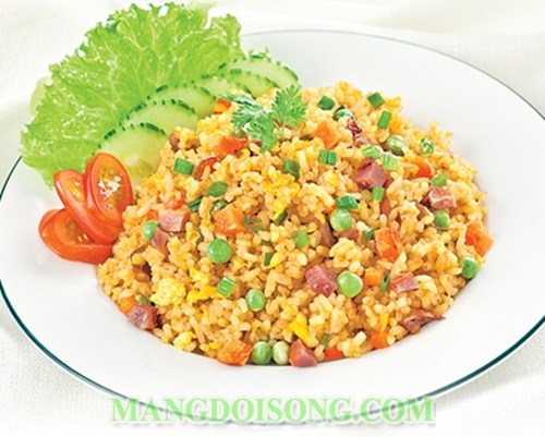 CÁCH LÀM CƠM CHIÊN DƯƠNG CHÂU NGON THEO PHONG CÁCH SÀI GÒN 4
