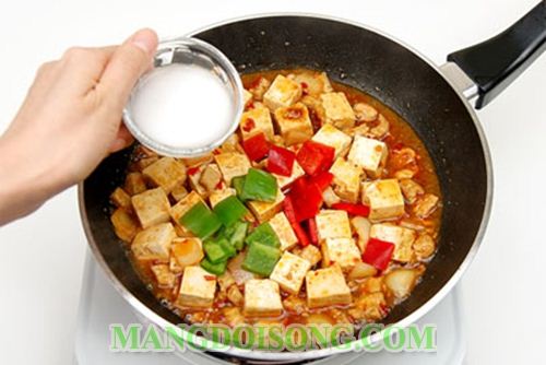 CÁCH LÀM ĐẬU HỦ SỐT CÀ CHUA NGON CHO BỮA CƠM CHAY 3