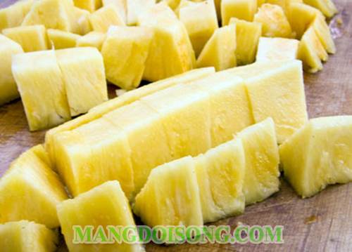 Cách làm dứa nước đường thơm ngon bảo quản được lâu 2