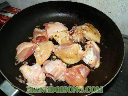 Cách làm gà nấu đậu hà lan thơm ngon bổ dưỡng 2