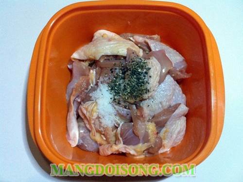 Cách làm gà nấu sữa ngon cho mọi người tẩm bổ 2