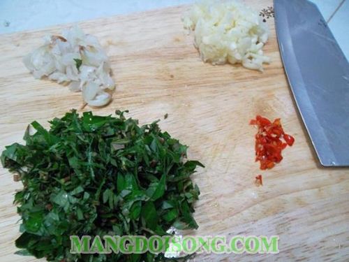 CÁCH LÀM HẾN XÀO SA TẾ CAY NGON CHO TIỆC NHẬU 3