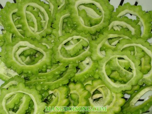 CÁCH LÀM LẨU CÁ THÁC LÁC KHỔ QUA NGON TUYỆT LẠI CỰC KỲ ĐƠN GIẢN 1
