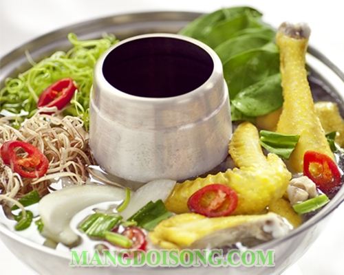 CÁCH LÀM LẨU GÀ LÁ GIANG NGON CHUA CAY ĂN MÊ SAY 4