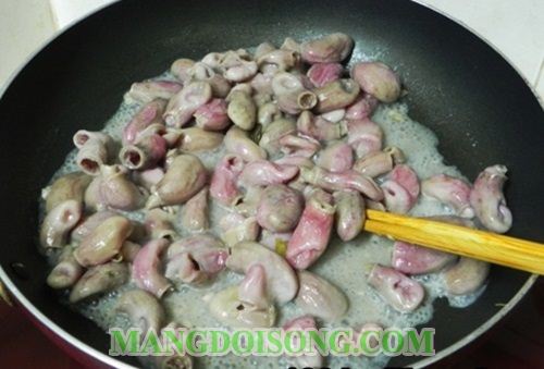 CÁCH LÀM LÒNG NON XÀO DƯA CHUA NGON BỔ RẺ 2