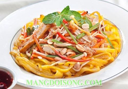 CÁCH LÀM MÓN CHAY MÌ QUẢNG XÀO NẤM KIM CHÂM NGON 4