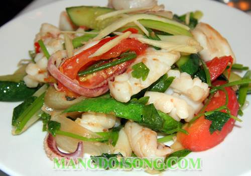 Cách làm mực xào sa tế thơm nồng ngon miệng đẹp mắt cho bữa cơm 4