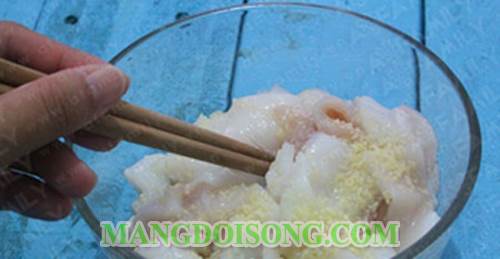 Cách làm mực xào tỏi cho bữa cơm tối ấm áp 3