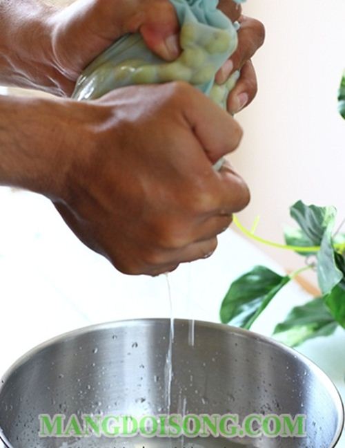 CÁCH LÀM MỨT CHÙM RUỘT CHUA NGỌT ĐỎ TƯƠI ĐẸP MẮT CHO NGÀY TẾT 2