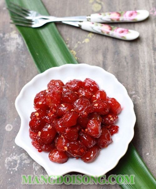 CÁCH LÀM MỨT CHÙM RUỘT CHUA NGỌT ĐỎ TƯƠI ĐẸP MẮT CHO NGÀY TẾT 4