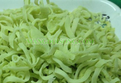 CÁCH LÀM MỨT DỪA LÁ DỨA THANH NGỌT XANH ĐẸP MẮT CHO NGÀY TẾT 3