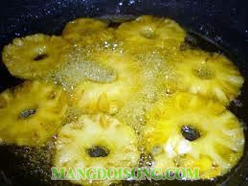 CÁCH LÀM MỨT THƠM VÀNG GIÒN LẠ MÀ NGON 3