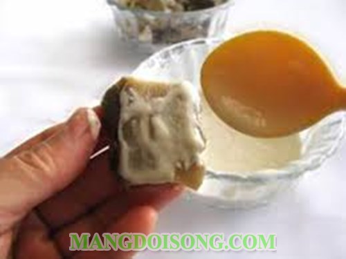 CÁCH LÀM SƯỜN XÀO CHUA NGỌT CHAY TỪ MĂNG KHÔ NGON TUYỆT 4