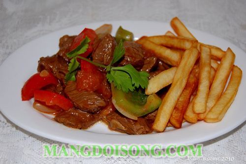 CÁCH LÀM THỊT BÒ LÚC LẮC NGON LẠ NHANH TẠI NHÀ 5