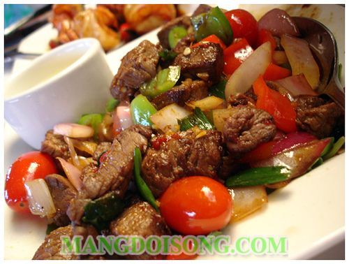 CÁCH LÀM THỊT BÒ LÚC LẮC NGON LẠ NHANH TẠI NHÀ 8