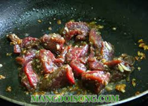 Cách làm thịt bò xào ớt đà lạt ngon cho bữa tiệc xuân 2