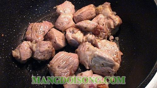 CÁCH NẤU CANH BÍ ĐỎ ĐẬU PHỘNG NGON THẬT LÀ NGON 2