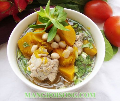 CÁCH NẤU CANH BÍ ĐỎ ĐẬU PHỘNG NGON THẬT LÀ NGON 4