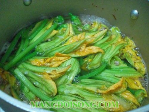 CÁCH NẤU CANH BÔNG BÍ THỊT BẰM NGON MÁT CỰC BỔ 3
