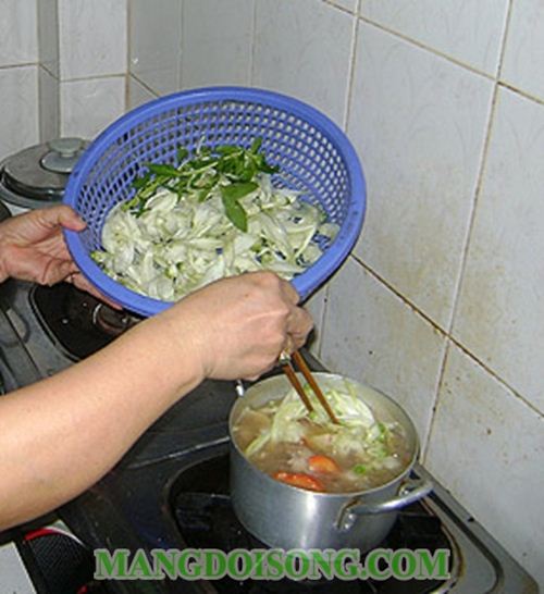 CÁCH NẤU CANH CHUA BÔNG SO ĐŨA CHAY NGON MÁT CHO NGÀY RẰM 3