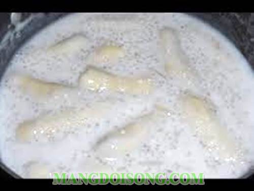 Cách nấu chè chuối thơm béo ngon ngất ngây hấp dẫn mọi người 3
