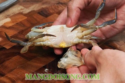 CÁCH NẤU LẨU CUA LÁ ME NGON CHUA NGỌT HẤP DẪN CHO TẾT DƯƠNG LỊCH 3