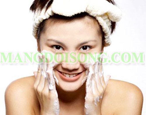 Chăm sóc làn da bị mụn 1