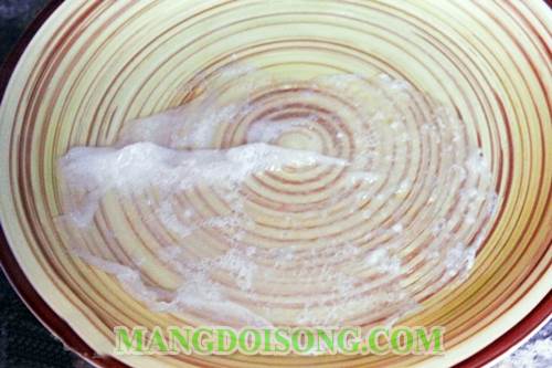 Cách làm bánh cuốn nhân nấm thịt thơm ngon nhanh chóng đơn giản cho bữa sáng thêm thú vị 7