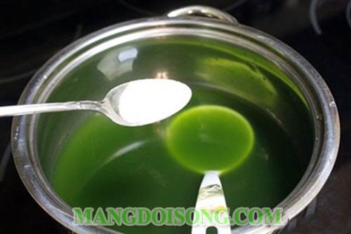 Cách làm bánh flan lá dứa rau câu ngon và vô cùng đẹp mắt có thể làm quà tặng sinh nhật hay vào dịp lễ valentine giáng sinh 5