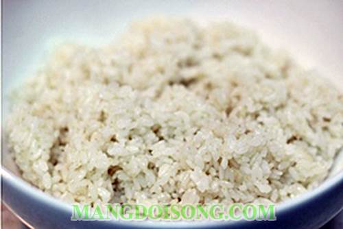 Cách làm bánh gato cơm tôm trứng cá hấp dẫn đẹp mắt cho ngày sinh nhật hay kỉ niệm ngày cưới 1