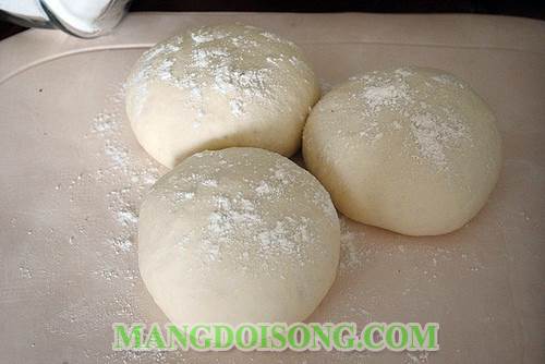Cách làm bánh mì mỏng vỏ ruột dai giòn thơm đơn giản ngay tại bếp gia đình 4