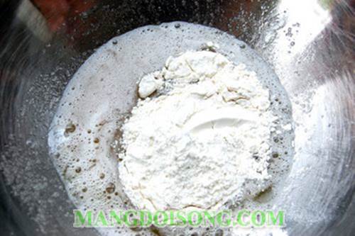 Cách làm bánh ốc quế đơn giản cho món kem thêm ngon 2