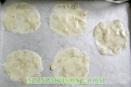 Cách làm bánh quy hạnh nhân thơm ngon giòn tan dùng làm món tráng miệng ngon hay làm món ăn vặt trong tiệc trà 5