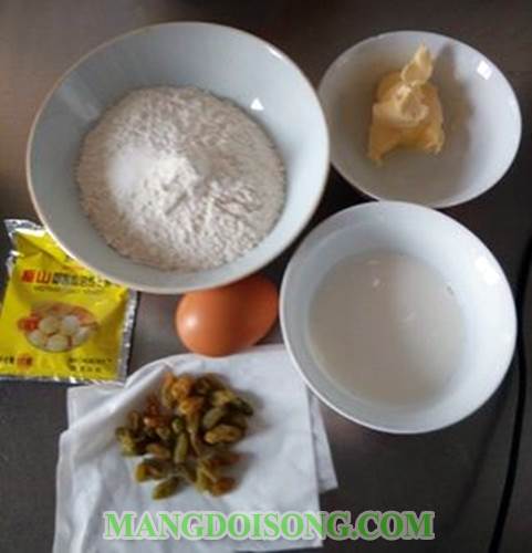 Cách làm bánh trứng nhân nho khô ngon miệng độc đáo đơn giản dùng làm món ăn vặt ngon 1