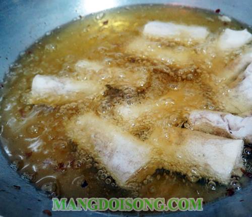 Cách làm bún chả giò thơm ngon cho bữa sáng thêm hấp dẫn 3