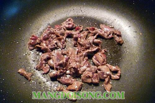 Cách làm bún thịt bò xào thơm ngon đơn giản chế biến ngay tại bếp nhà bạn cho bữa điểm tâm sáng thêm phong phú 3