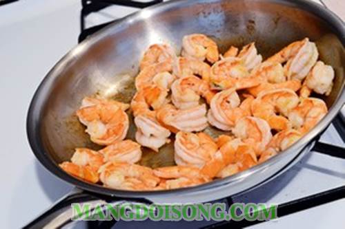 Cách làm bún trộn tôm rau củ ngon lành bắt mắt mà đơn giản cho bữa sáng nhiều dưỡng chất 4