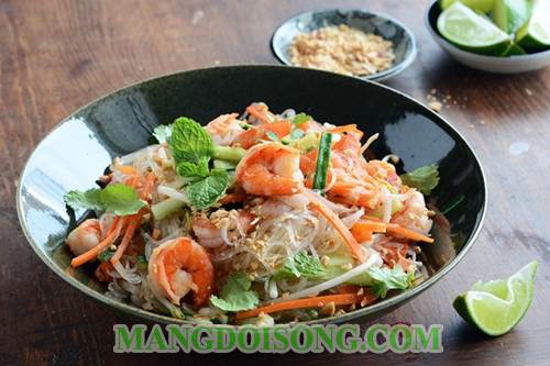 Cách làm bún trộn tôm rau củ ngon lành bắt mắt mà đơn giản cho bữa sáng nhiều dưỡng chất 8
