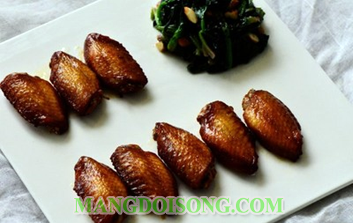 Cách làm cánh gà nướng tỏi thơm ngon giòn rụm chế biến đơn giản cho bữa cơm thanh đạm 5