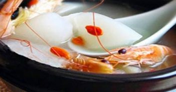 Cách làm canh tôm nấu củ cải giải nhiệt cho mùa hè Cách làm canh tôm nấu củ cải giải nhiệt cho mùa hè 3
