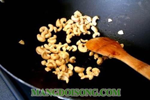 Cách làm cơm chiên chay thơm ngon thanh đạm dùng làm món điểm tâm cho bữa sáng 2
